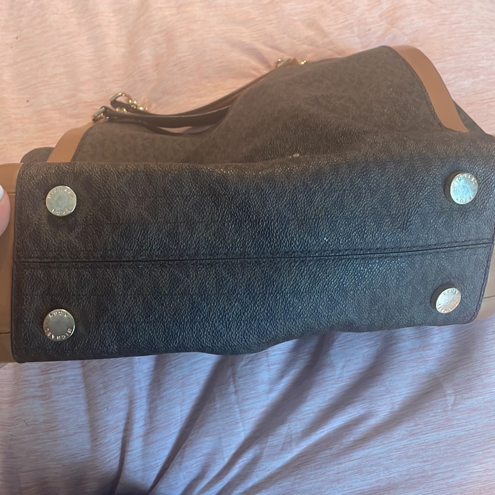 Purse - Picture 2 of 6